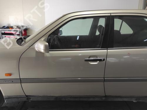 Used Left front door MERCEDES-BENZ C-CLASS (W202) C 250 D (202.125) (113 hp) 27268652
