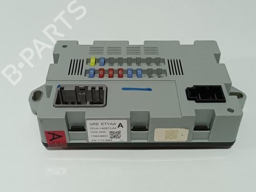 Fuse box LAND ROVER RANGE ROVER VELAR (L560) 3.0 D300 SDV6 4x4 LR041091 | CPLA14Q073AA
