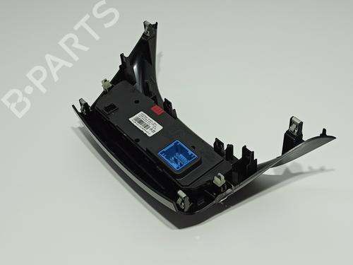 Climate control PEUGEOT 2008 I (CU_) 1.2 THP 130 / PureTech 130 | BP17079117I5