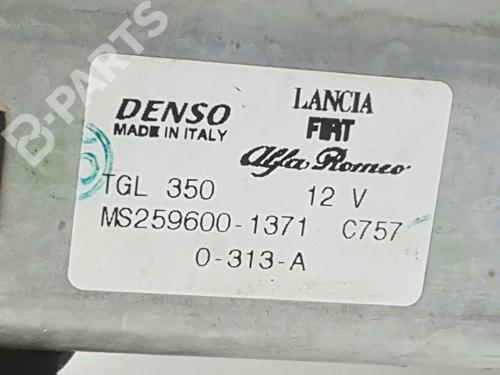Rear wiper motor FIAT 500 (312_) 0.9 (312AXG1A, 312.AXG11) | BP5796472M102 