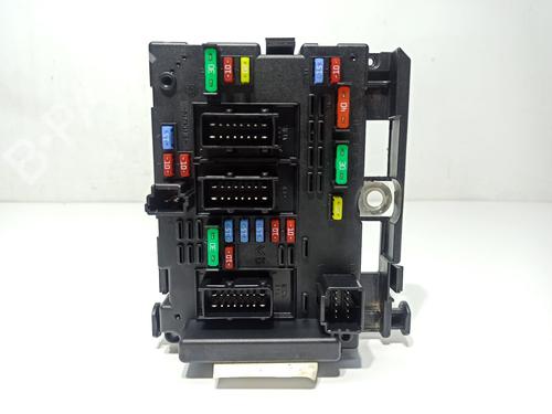 fuse-box-peugeot-206-hatchback-2ac-1998-1999-2000-2001-2002-2003-2004-2005-2006-2007-2008-2009-2010-2011-2012-31828918 main image