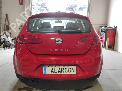 Right front window motor SEAT LEON (1P1) 2.0 TDI 16V | BP15489498E20 