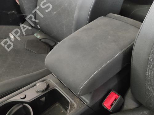 armrest-center-console-vw-golf-viii-cd1-da1-2019-24018531 main image