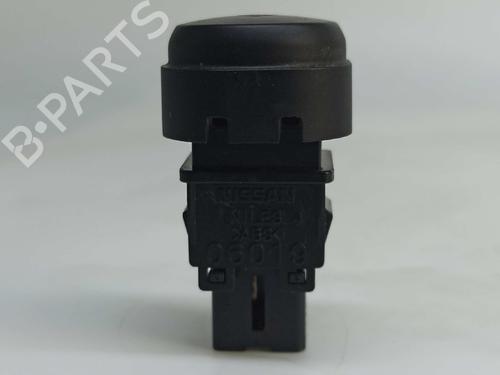 Warning switch NISSAN PATHFINDER III (R51) 2.5 dCi | BP8271996I22