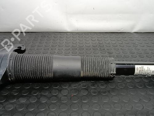 Used Right rear shock absorber LAND ROVER RANGE ROVER EVOQUE (L551) 2.0 D180 MHEV 4x4 (180 hp) 16662986