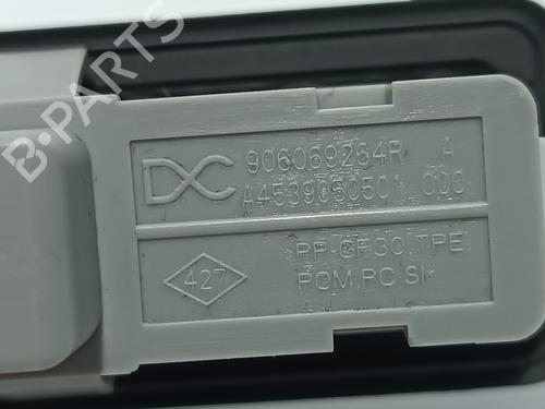 Tailgate handle RENAULT MEGANE IV Hatchback (B9A/M/N_) 1.5 Blue dCi 115 (B9A6) | BP9514177C132
