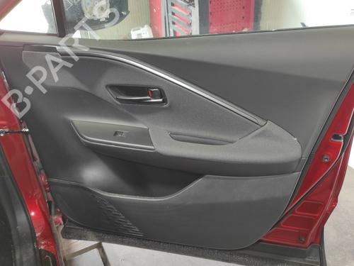 front-right-panel-toyota-c-hr-_x2_-_h2_-2023-26702052 main image