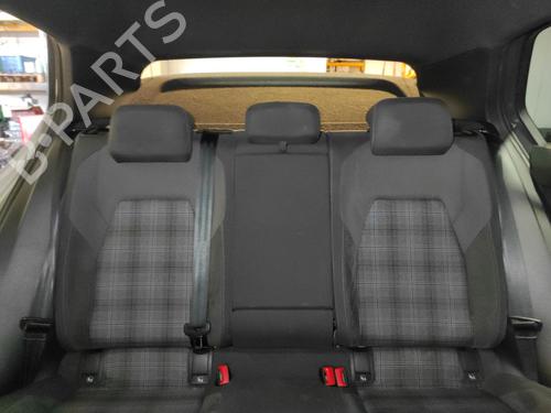 rear-seat-vw-golf-viii-cd1-da1-2019-40107810 main image