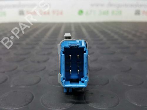 Interrupteur de vitre avant droite RENAULT KANGOO / GRAND KANGOO II (KW0/1_) 1.5 dCi 90 (KW05, KW08, KW0G, KW11) | BP2783006I26