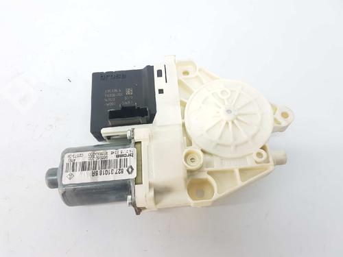 Rudehejsemotor bagstkærm venstre RENAULT MEGANE III Hatchback (BZ0/1_, B3_) 1.5 dCi (BZ09, BZ0D, BZ1W, BZ29, BZ14) (110 hp) 4717813