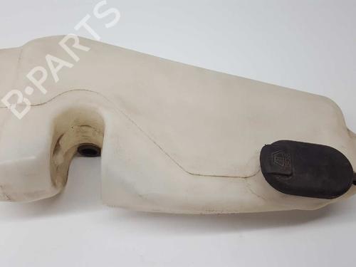 Used Windscreen washer tank DACIA SANDERO 1.5 dCi (75 hp) 7425468