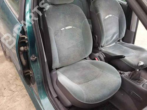 Middenachterlicht PEUGEOT 206 Hatchback (2A/C) 1.9 D | BP10977682I39 
