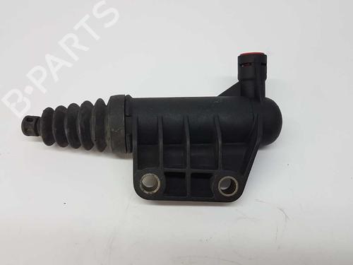 Clutch slave cylinder FIAT DOBLO Box Body/MPV (223_) 1.9 JTD | BP14537161M113 