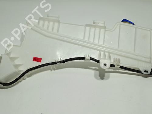 Used Windscreen washer tank PEUGEOT 3008 II SUV (MC_, MR_, MJ_, M4_) 1.5 BlueHDi 130 (131 hp) 18897823