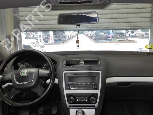 Tablier SKODA OCTAVIA II (1Z3) 1.9 TDI (105 hp)null