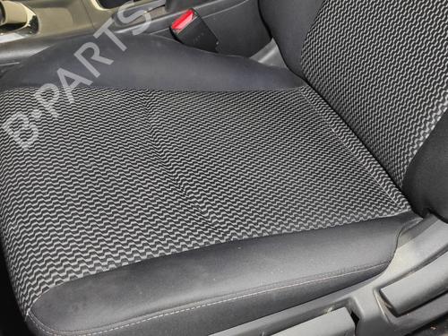 Left front seat NISSAN PULSAR Hatchback (C13) 1.5 dCi | BP18837633C15