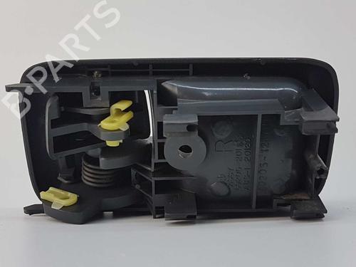 Front right interior door handle TOYOTA HIACE V Van (TRH2__, KDH2__, LH2__, GDH2__) 2.5 D-4D (KDH200, KDH202, KDH212, KDH222) | BP4247448I14