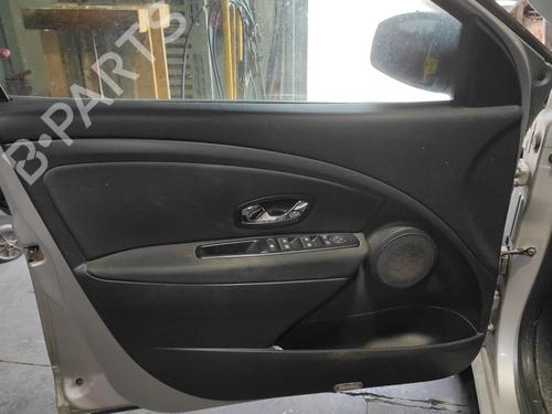 front-left-panel-renault-megane-iii-hatchback-bz01_-b3_-2008-37719823 main image