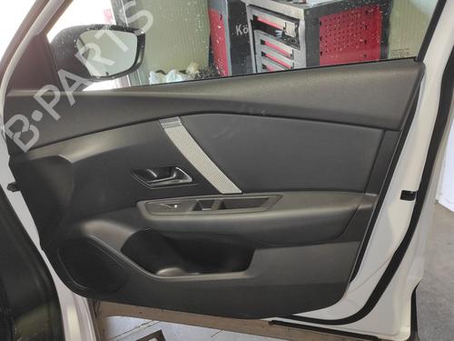 front-right-panel-citroen-c4-iii-ba_-bb_-bc_-2020-37421377 main image