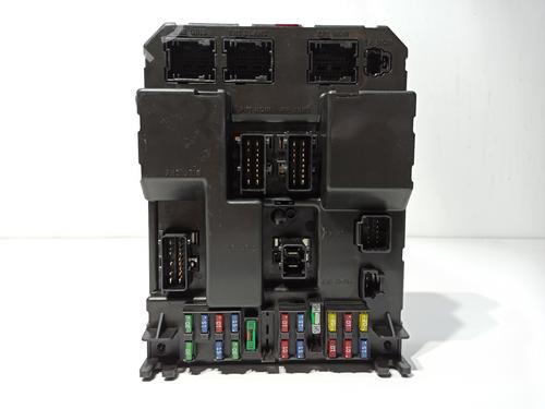 Used Fuse box PEUGEOT 307 (3A/C) 2.0 HDi 90 (90 hp) 20100662