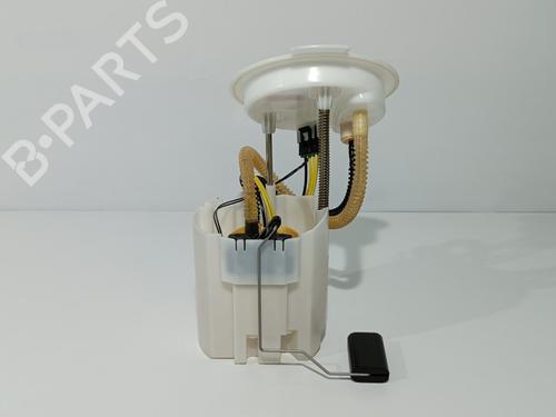 Used Fuel pump BMW 1 (F40) 118 d (150 hp) 24158039