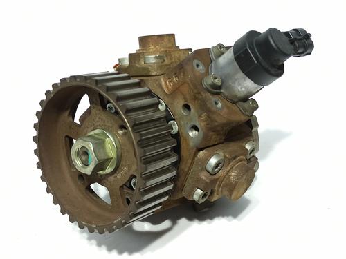 Pompe à injection CITROËN XSARA PICASSO (N68) 1.6 HDi (109 hp) 18143890