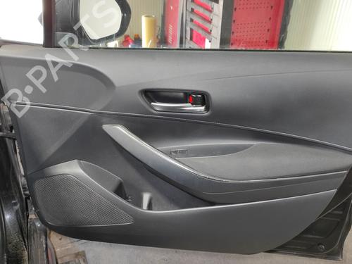 right-front-door-panel-toyota-corolla-estate-_e21_-18-hybrid-zwe211-2019-22684879 main image