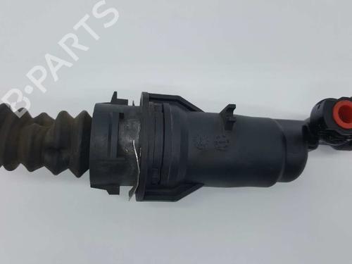 Clutch slave cylinder CITROËN C5 I (DC_) 2.0 HDi (DCRHZB, DCRHZE) | BP14531998M113 