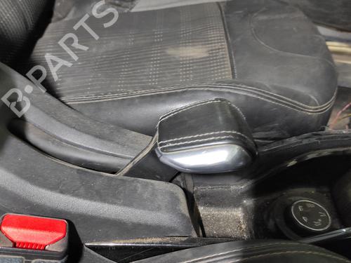 hand-brake-peugeot-2008-i-cu_-2013-26535611 main image