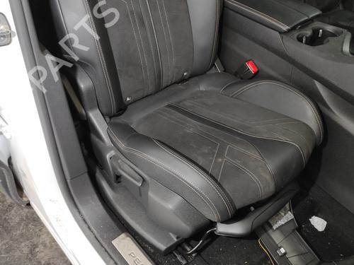 Right front seat PEUGEOT 3008 II SUV (MC_, MR_, MJ_, M4_) 1.5 BlueHDi 130 | BP27489833C16