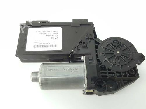 Used Left front window motor VW TOUAREG (7LA, 7L6, 7L7) 5.0 V10 TDI (313 hp) 3506439