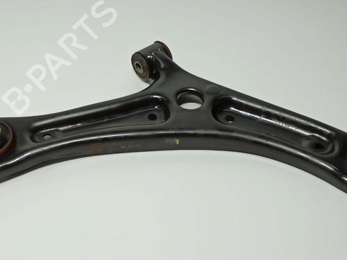 Used Right front suspension arm FORD ECOSPORT 1.0 EcoBoost (125 hp) 32450295
