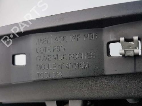 Glove box RENAULT MEGANE III Hatchback (BZ0/1_, B3_) 1.9 dCi (BZ0N, BZ0J) | BP2782551C95 