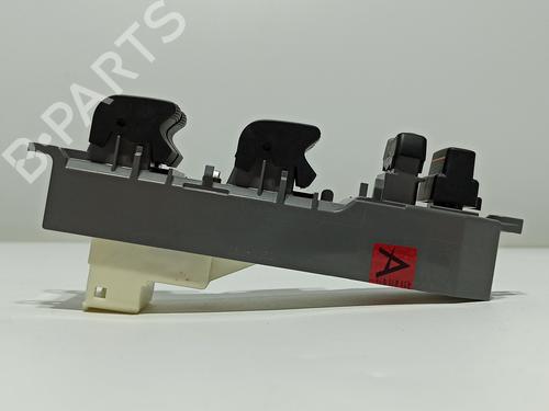 Left front window switch TOYOTA YARIS (_P13_) 1.5 (NSP131_) | BP17861685I27