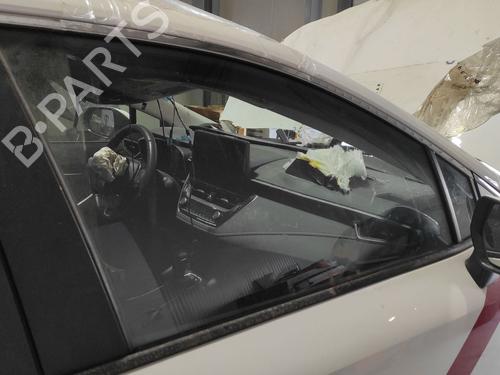 front-right-door-window-toyota-corolla-saloon-_e21_-2019-36303733 main image