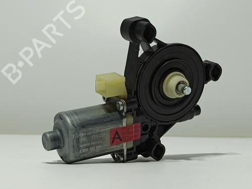 Used Right front window motor AUDI A3 (8V1, 8VK) 1.0 TFSI (115 hp) 18235275