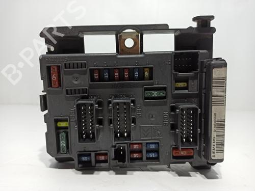 Fuse box CITROËN C5 I (DC_) 2.2 HDi (DC4HXB, DC4HXE) | BP22187586E1 