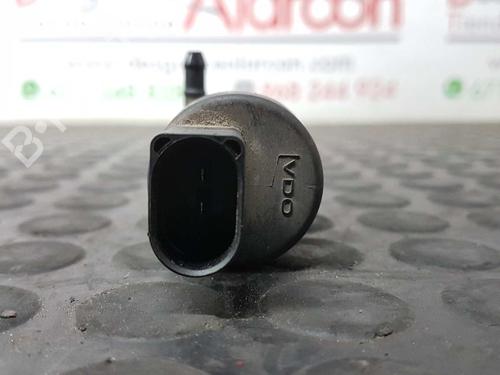 Washer pump MERCEDES-BENZ C-CLASS (W203) C 220 CDI (203.008) | BP14528728E24