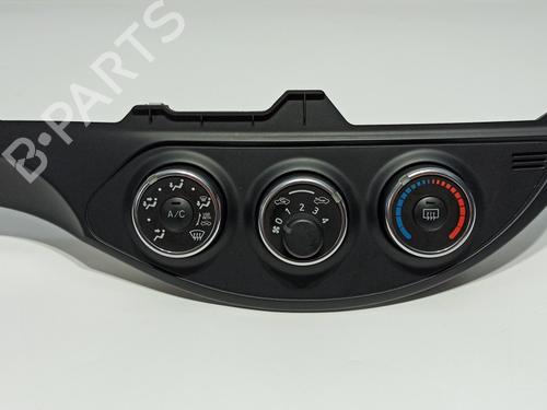 Used Climate control TOYOTA YARIS (_P13_) 1.0 (KSP130_, KSP130) (69 hp) 16662338