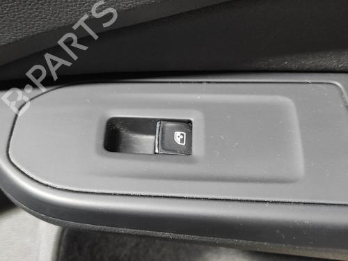right-front-window-switch-vw-golf-viii-cd1-da1-15-tsi-2019-18239843 main image