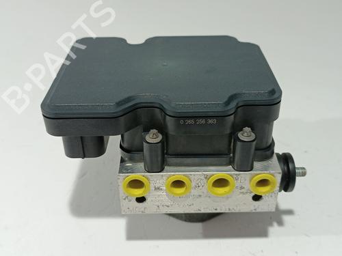 Used ABS pump RENAULT CAPTUR I (J5_, H5_) 1.5 dCi 90 (J5N4, J5M5, J5MW, J5M6, J5AL, J5AJ) (90 hp) 31622995