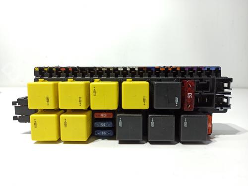 Used Fuse box MERCEDES-BENZ S-CLASS (W220) S 400 CDI (220.028, 220.128) (250 hp) 22708585