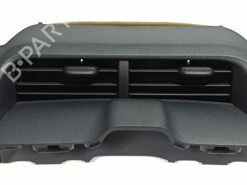air-vent-toyota-yaris-_p21_-_pa1_-_ph1_-2020-34625826 main image