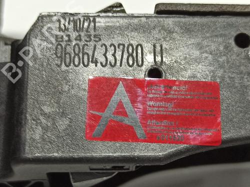Used Front left exterior door handle PEUGEOT 3008 II SUV (MC_, MR_, MJ_, M4_) 1.5 BlueHDi 130 (131 hp) 27489856