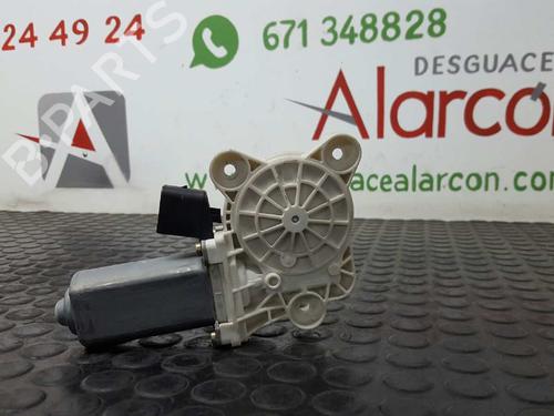 Rudehejsemotor forskærm højre MERCEDES-BENZ C-CLASS (W203) C 220 CDI (203.006) (136 hp) 2743899