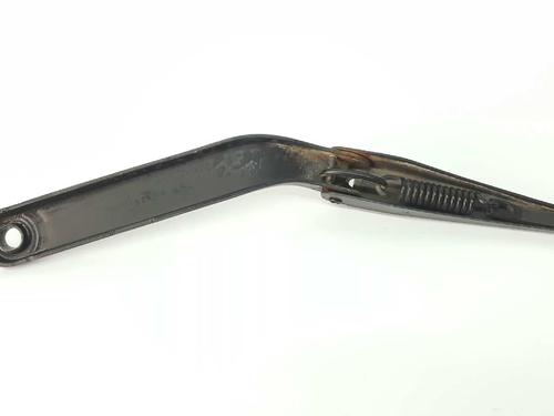 Front windshield wiper arm BMW 1 (E87) 118 d | BP4946604C143