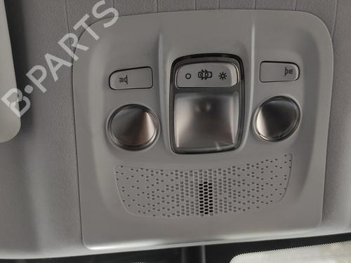 interior-roof-light-peugeot-2008-i-cu_-16-bluehdi-100-2013-18827380 main image