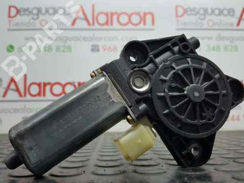 Left rear window motor MERCEDES-BENZ C-CLASS (W203) C 220 CDI (203.008) A2038202942 | 0130822008 A2038202942