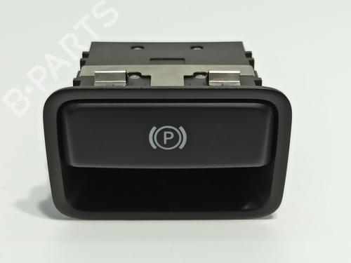 switch-mercedes-benz-b-class-sports-tourer-w246-w242-2011-2012-2013-2014-2015-2016-2017-2018-32281386 main image