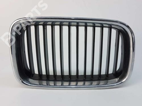 Used Grille BMW 3 (E36) 316 i (100 hp) 5622212